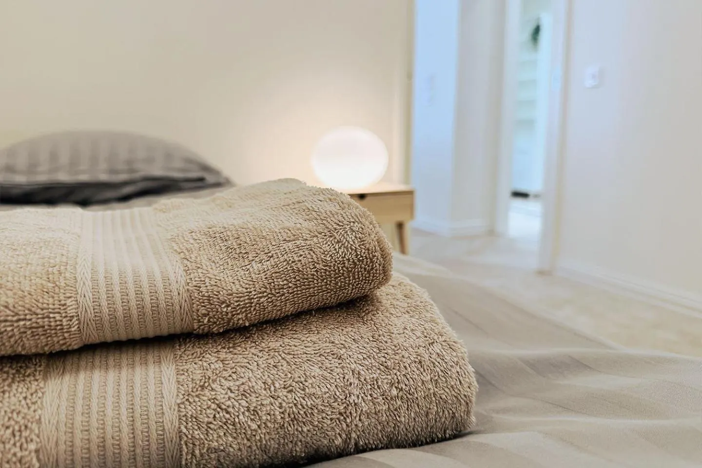 Luxury 3-Bedroom Suite On Most Beautiful Street Of Helsinky